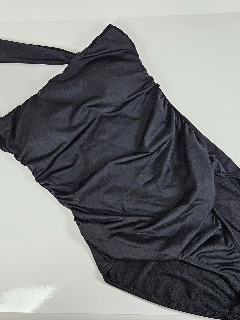Venus One-Piece Swimsuit Ruched Halter Neck Black Nylon Spandex Women's Size 8